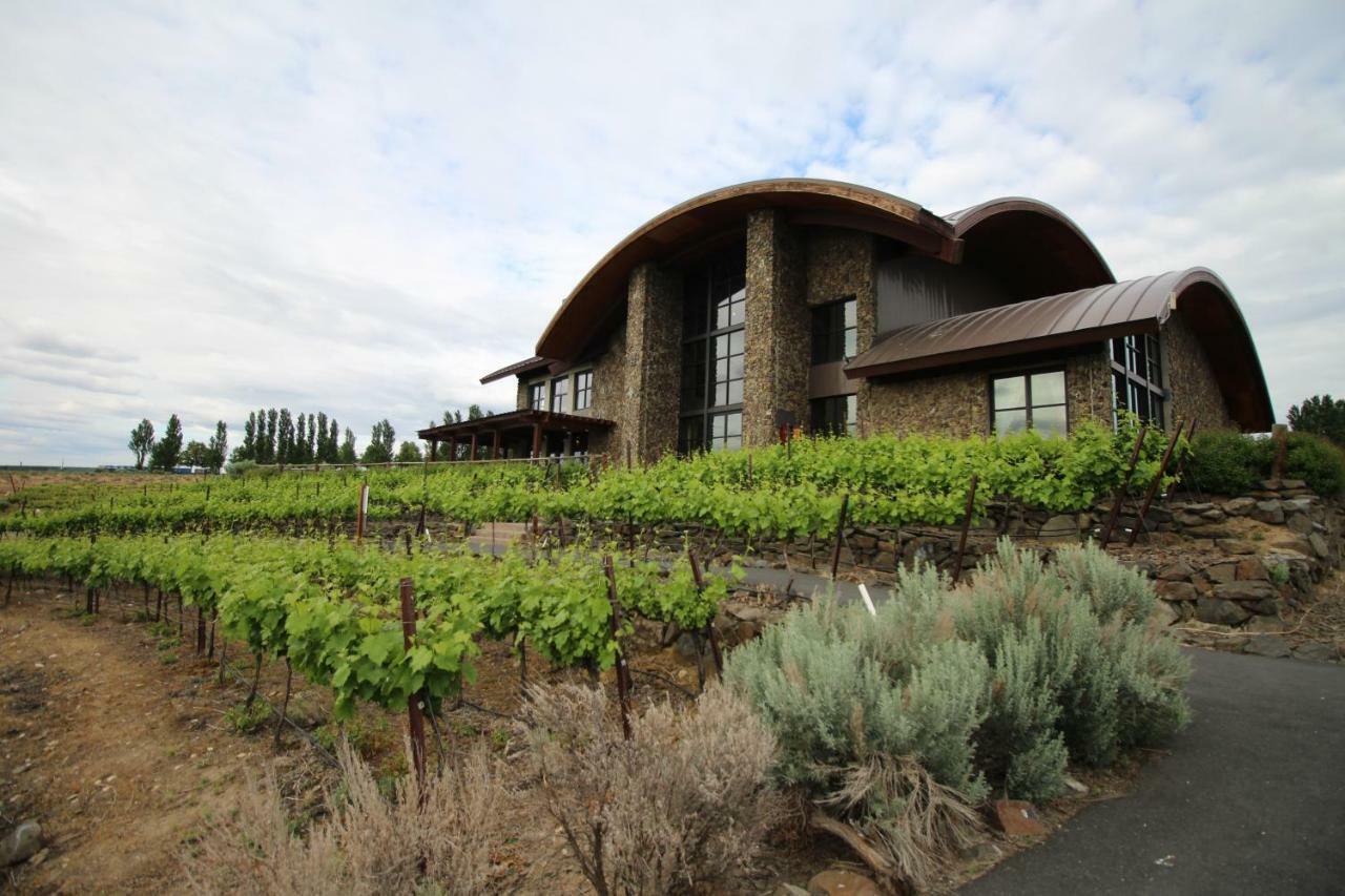 Columbia River Gorge Retreat At Cave B Ridge Quincy Exterior foto
